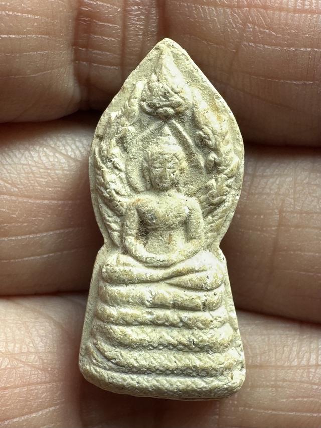 เหมาพระผงนาคปรก8 องค์ พระพอมีอายุความเก่าไม่ทราบที 600 พร้อมส่ง 3