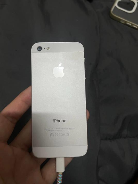 ขายถูก iPhone 5 สีขาว 2