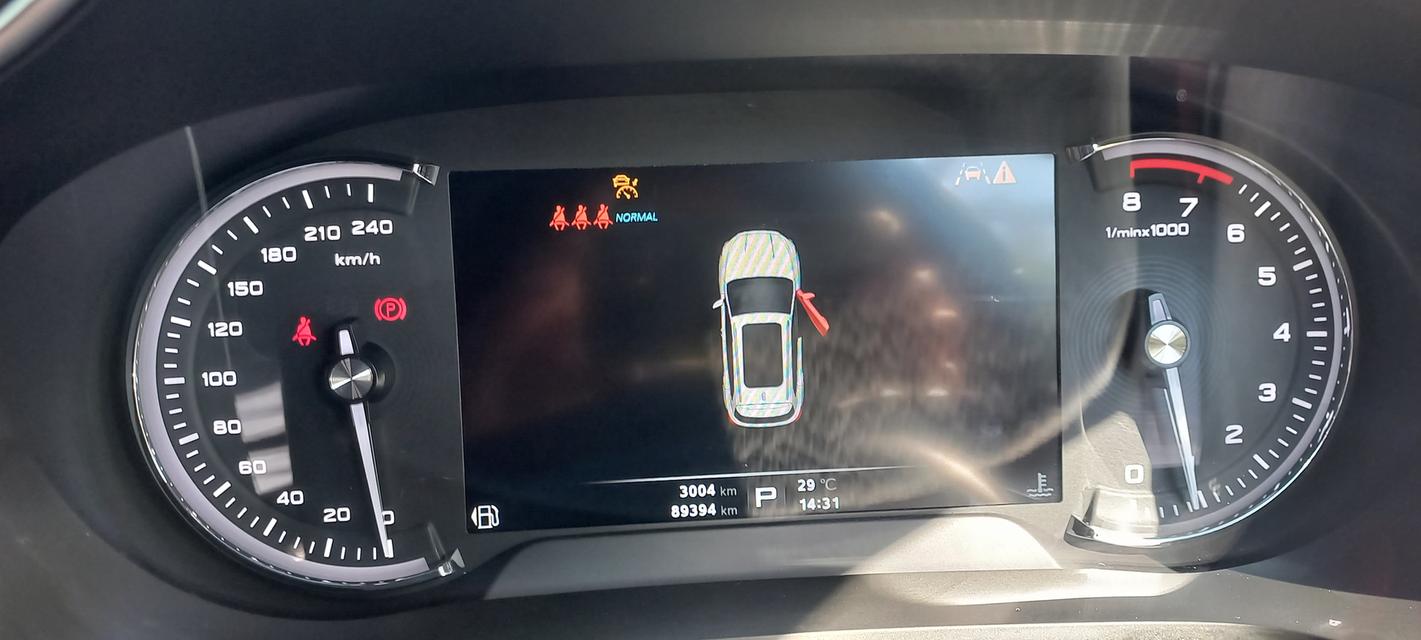 🔥 ขายด่วน! MG HS 1.5 X SUV ตัวท็อปสุด สีแดง 🔥 ✨ หลังคา Sunroof | รถบ้านมือเดียว | สภาพสวยมาก ✨ 📌 จดทะเบียน: ม.ค. 2021 📌 เครื่องยนต์: เบนซิน 1.5 Tu 8