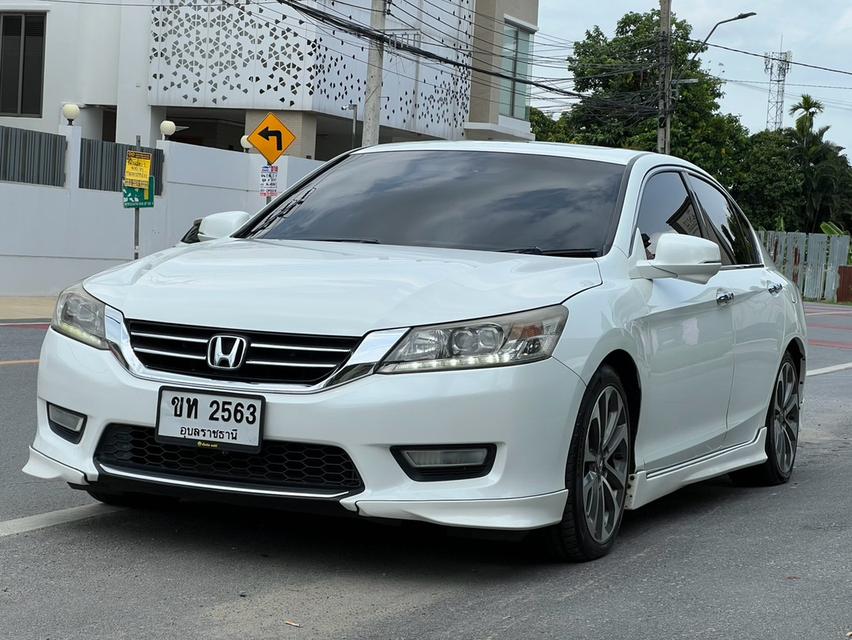 Accord 2.4 TECH (Sunroof) จัดเต็ม รูปย่อยที่ 2