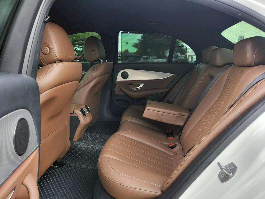 รหัสรถ NC9291 🚘 MERCEDES-BENZ E350e AV ปี 2017 17