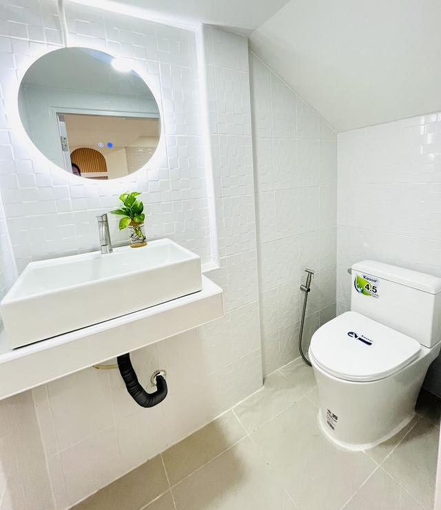 🏡 ทาวน์โฮม 3 ชั้นครึ่ง [3 นอน 4 น้ำ] พื้นที่ใช้สอย 168 ตร.ม. ทำเลใกล้ รร.มงฟอร์ต & บิ๊กซีดอนจั่น Spacious 3.5-Storey Townhome [3 Beds 4 Baths] 4