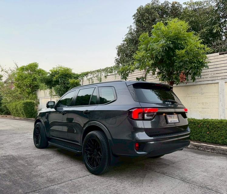FORD EVEREST 2.0 TURBO SPORT (Next-Gen) ปี23 สี Meteor Grey รูปย่อยที่ 4