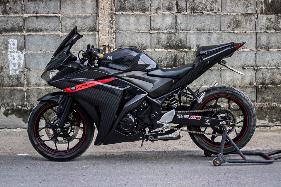 Yamaha R3 3