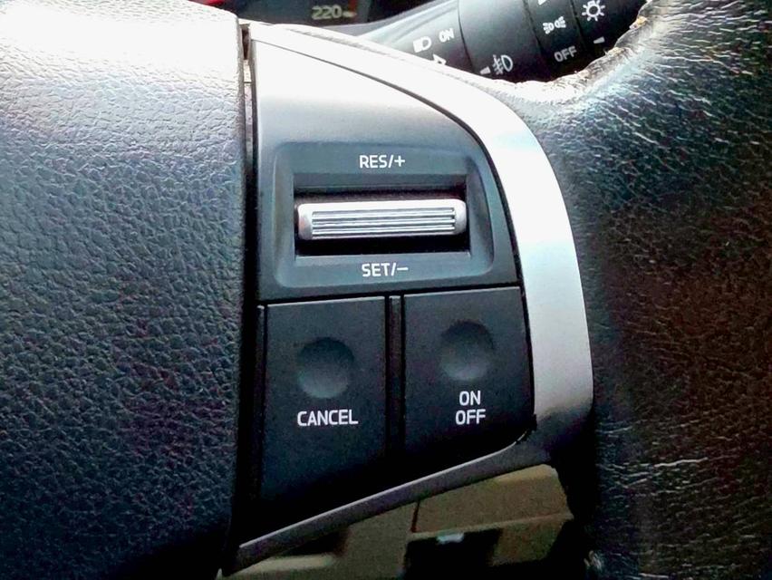 รหัสรถ SEZ4957 Isuzu D-Max 4 ประตู Hi-Lander Stealth 1.9 Ddi ZP เกียร์ ธรรมดา ดีเซล สี ดำ ปี 2019 15