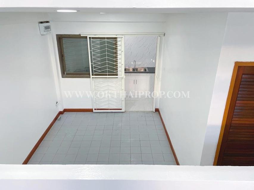 ทาวน์โฮม 4.5 ชั้น ถนนโชคชัย 4 ลาดพร้าว 4