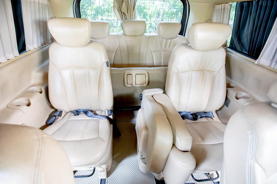 Hyundai H-1 ELITE 2.5 ดีเซล ปี 2014 สีน้ำตาล มือเดียวป้ายแดง  14