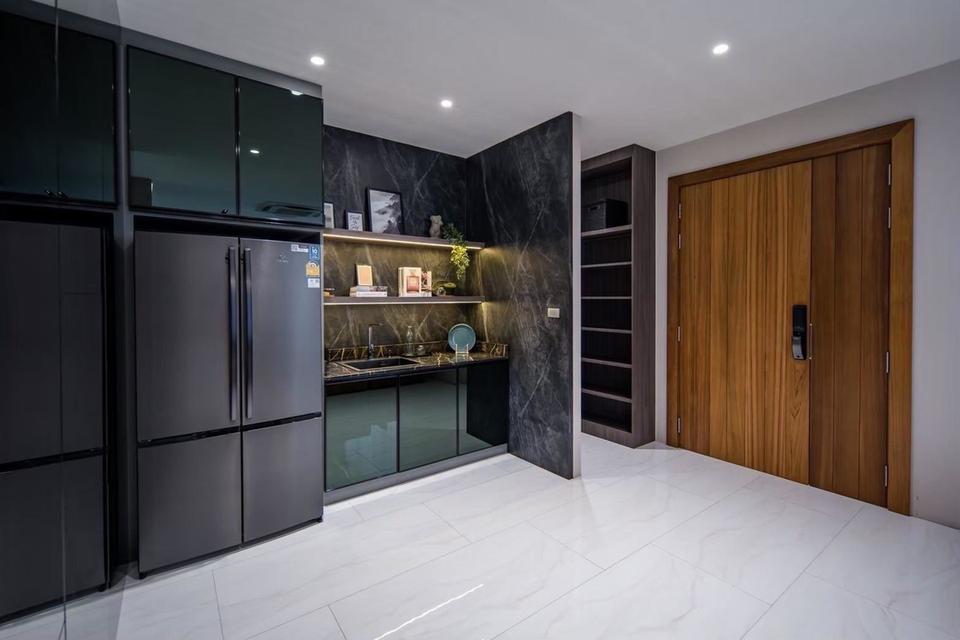 ขายบ้านเดี่ยว Luxury 3 ชั้น Highbury วัชรพล-รามอินทรา ที่ดิน 60 ตร.วา แต่งครบทั้งหลัง พร้อมลิฟต์และสระว่ายน้ำส่วนตัว 9