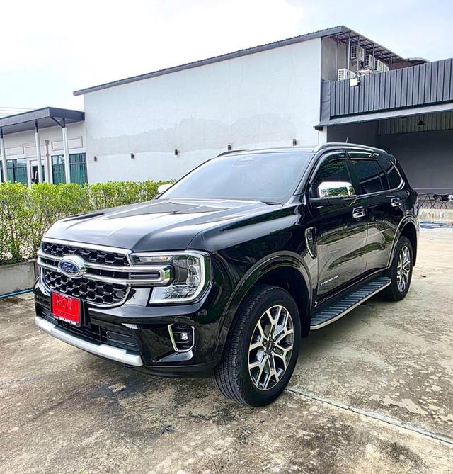 Ford Everest next gen 2.0 Bi-Turbo titanium สีดำ ปี 2022 ไมล์ 30,000กม.