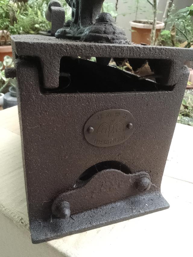 เตารีดโบราณ ขายด่วน เป็นของสะสมตกแต่งร้านบ้าน รูปที่ 2