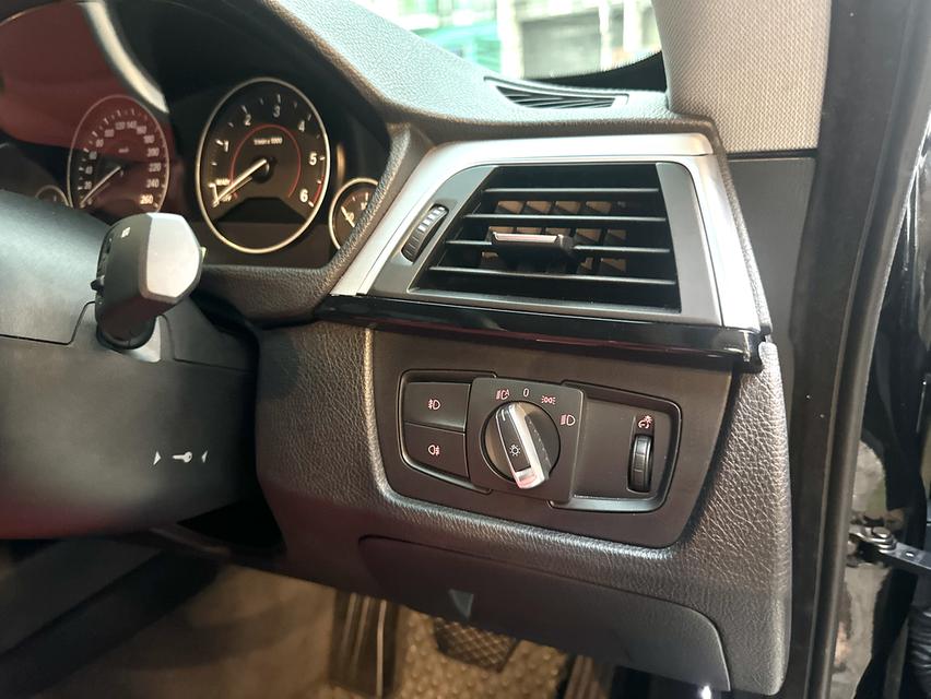 BMW 320d GT Sport Line ปี2020 วารันตี / BSI ถึงปี69 4