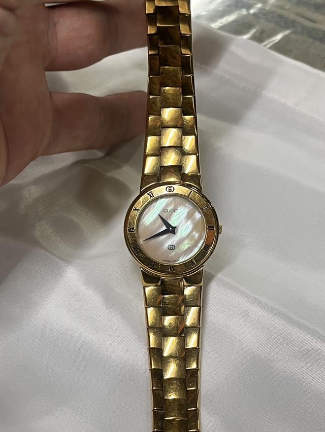 นาฬิกา Gucci มือสอง