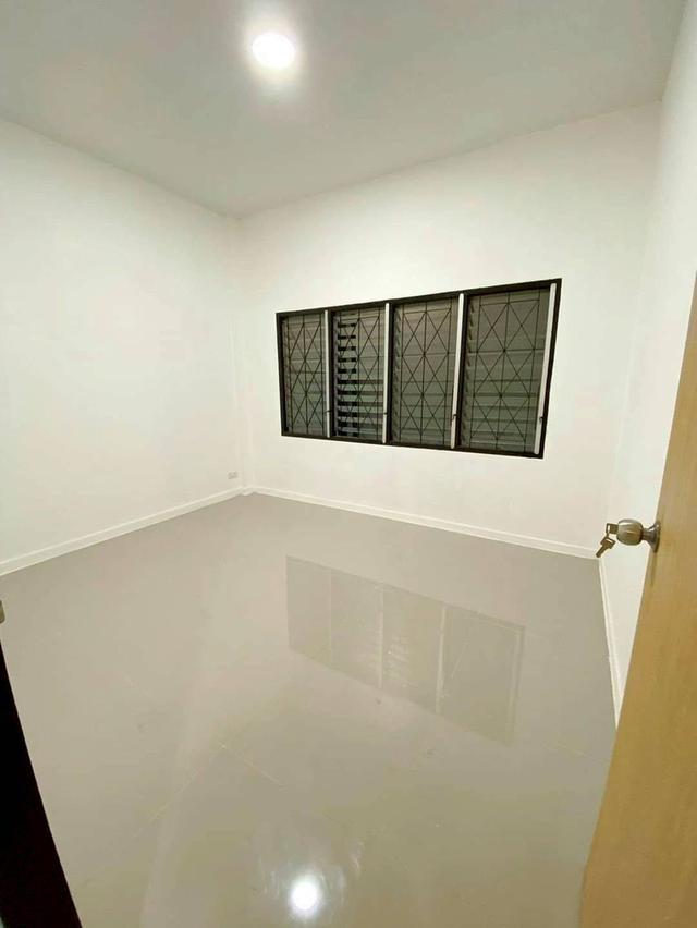 ขายทาวน์โฮม 3ชั้นรีโนเวทพร้อมอยู่ บ้านยังไม่เคยเข้าอยู่อาศัย ใกล้สนามบินดอนเมือง โครงการบ้านเอกบดี ดอนเมือง ซอย.ช่างอากาศอุทีศ 15