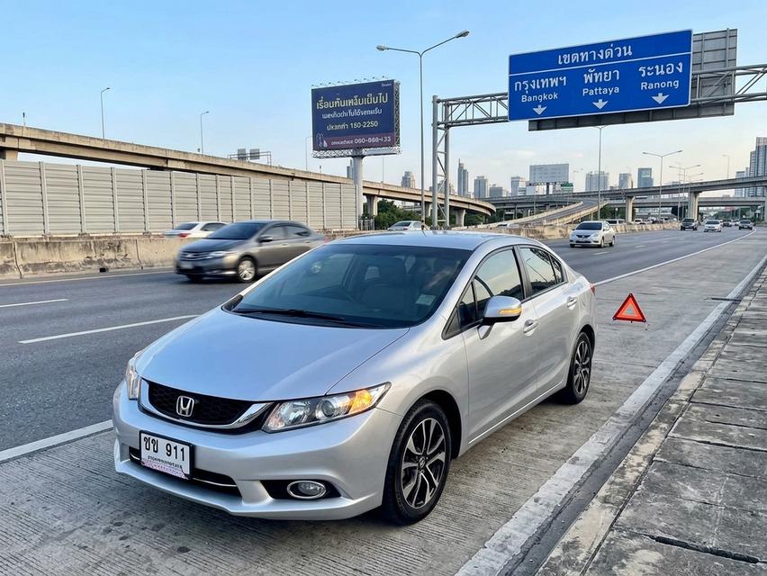 HONDA CIVIC 1.8ES ตัว TOP สีเทา ปี 2014 ใช้งานน้อยมากเพียง 160,000 กิโลเมตรเองครับ สวยพร้อมใช้งาน