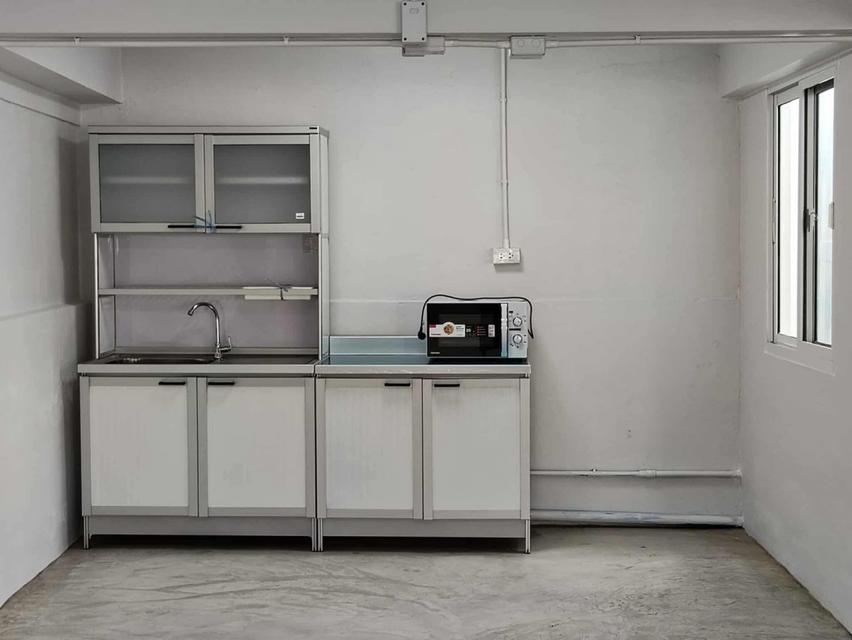  ให้เช่าบ้าน 2 ชั้น  ลาดพร้าว โชคชัย 4  เหมาะทำ Home Office หรือพักอาศัยได้ (มีที่จอดรถในบ้าน) 5