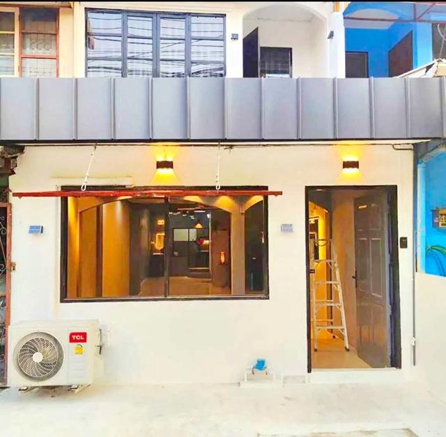 ม.ราชภัฏพระนคร 700 ม. แจ้งวัฒนะ 1-8 MRT หลักสี่ 800 ม.ให้เช่าทาวน์เฮาส์หรู 2 ชั้นรีใหม่ทั้งหลัง 26 ตร.วา. 210 ตร.ม. 3