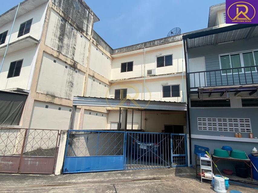 ให้เช่าอาคารพาณิชย์ ติดถนนบ้านสวน 9 ทำเลดี เหมาะทำธุรกิจ เช่าช่วงได้ ต.บ้านสวน อ.เมืองชลบุรี จ.ชลบุรี 7
