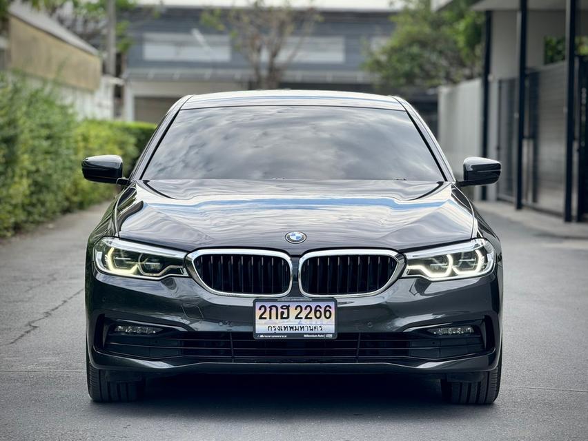 Bmw 530e Elite ปี 2020 วิ่ง 5x,xxx km  Bsi : 28/7/2026 (120,000 km)  Warranty: 28/7/2025 (200,000 km)  9