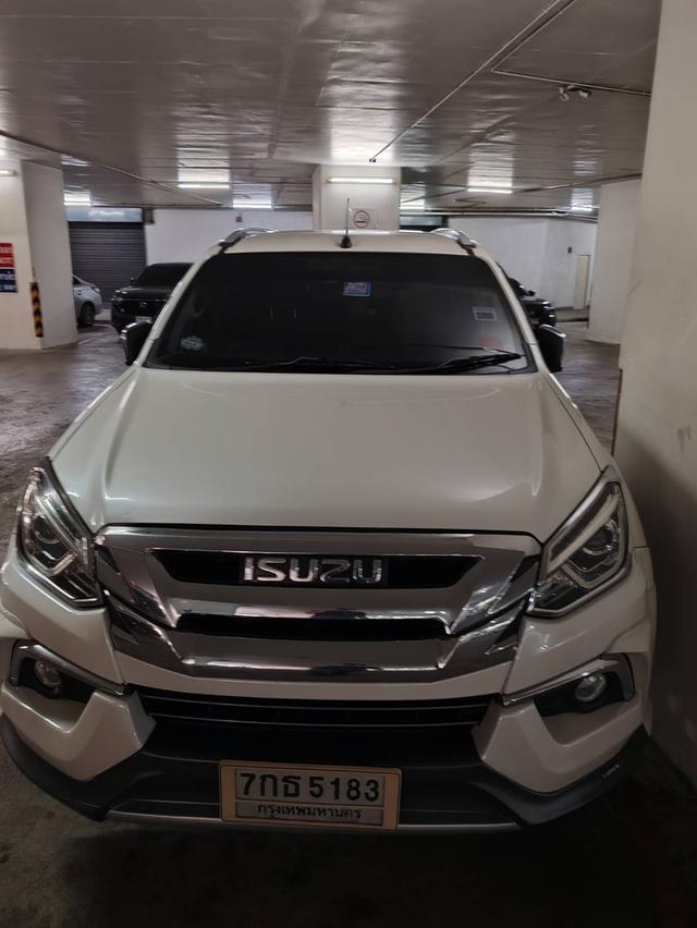 รถยนต์ Isuzu MuX ปี 2017