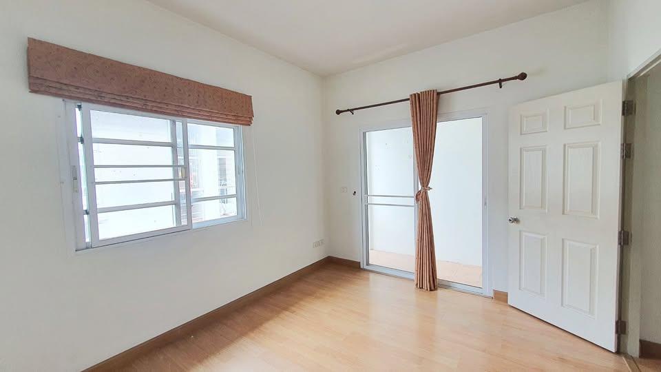 ทาวน์โฮมส์ ธนาภิรมย์ ศรีนครินทร์ 12