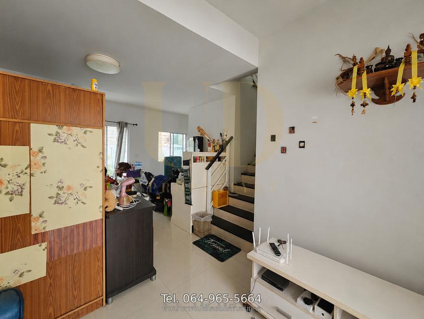 ขายทาวน์โฮม 2 ชั้น หมู่บ้าน The Connect 22 รามอินทรา–มีนบุรี บ้านขนาดกำลังดี ฟังก์ชันครบ เหมาะสำหรับอยู่อาศัยเป็นครอบครัว ✨ 4