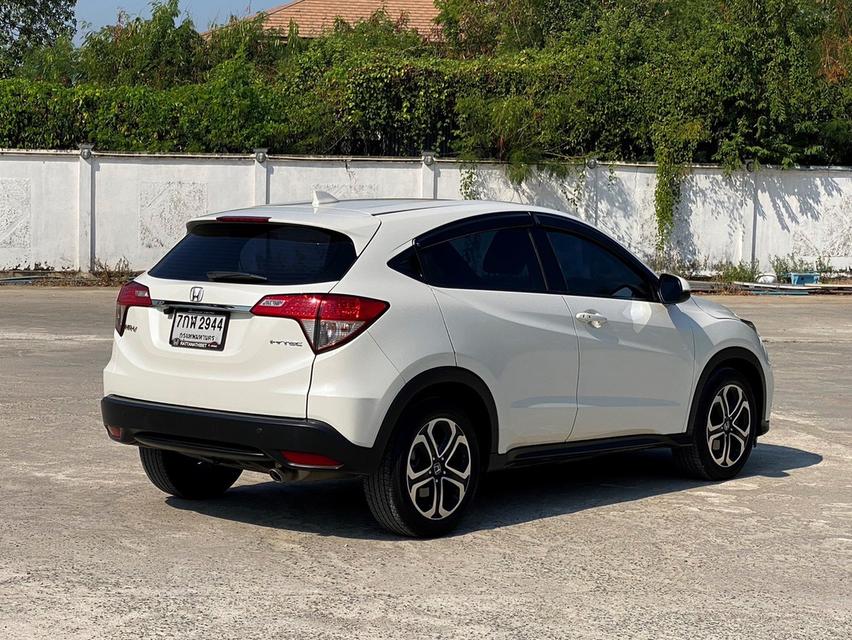 Honda HRV 1.8E (Minor Change) 6