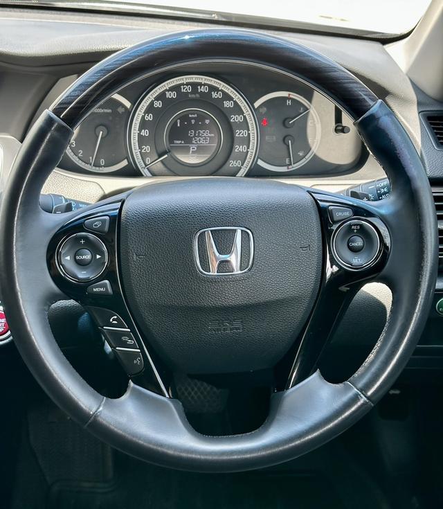 HONDA ACCORD 2.4 EL i-VTEC   11
