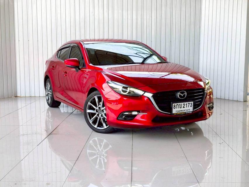 MAZDA MAZDA3 2.0 S ปี 2019 โฉม ปี14-19 4Dr สีแดง เกียร์ Auto เครื่องยนต์ เบนซิน เลขไมล์ 167,980 Km.