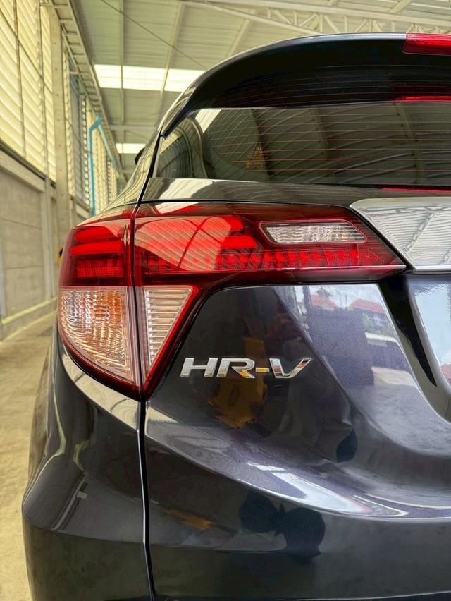 HONDA HRV 1.8EL 2015 สีเทา มือเดียวป้ายแดง 17