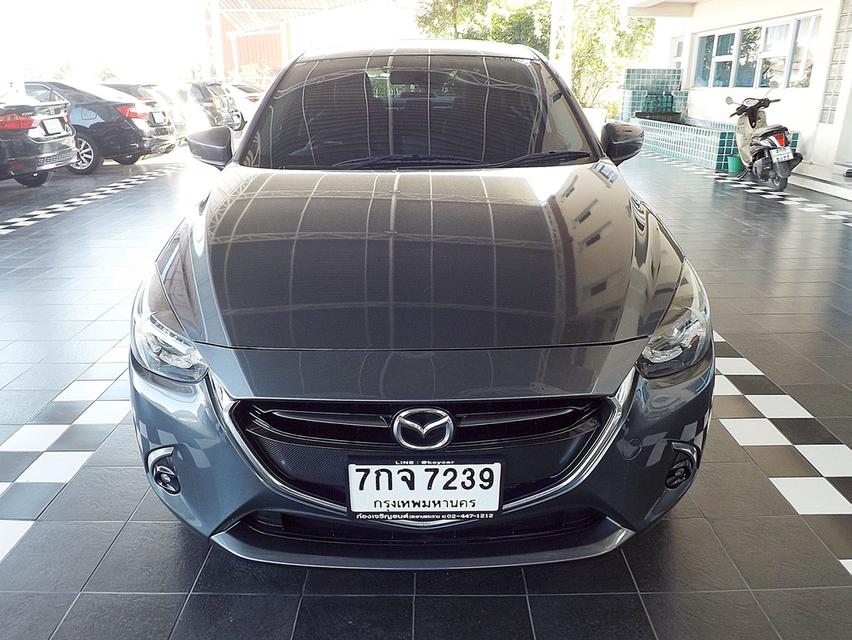 รหัสรถ KCY7239 MAZDA 2 SKYACTIVE 1.5XD Sports High Plus L AUTO ปี 2017 สีเทา