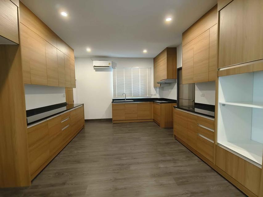เช่า บ้านเดี่ยว 3 ชั้น สุขุมวิท 65(เอกมัย) 11