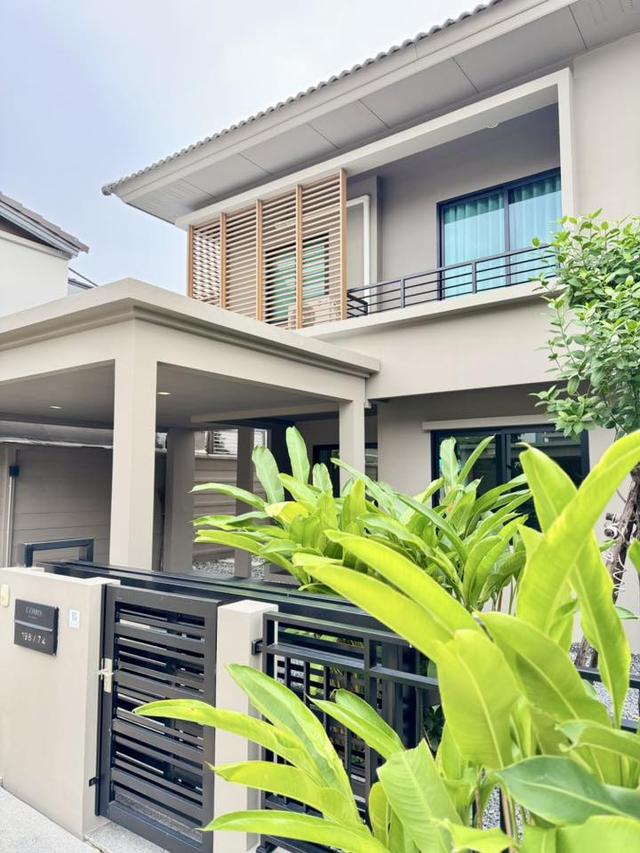 U1401 ให้เช่าบ้านเดี่ยว 2 ชั้น ใน โครงการ Areeya Como Botanica บางนา 1 Areeya Como Botanica Bangna near Mega bangna บ้านพร้อมเฟอร์ครบ ทำเลดีเดินทางสะด 1