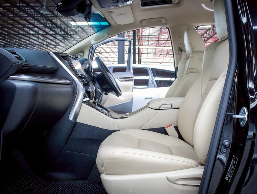 TOYOTA VELLFIRE 2.5 HYBRID X E-FOUR ปี 2021 15
