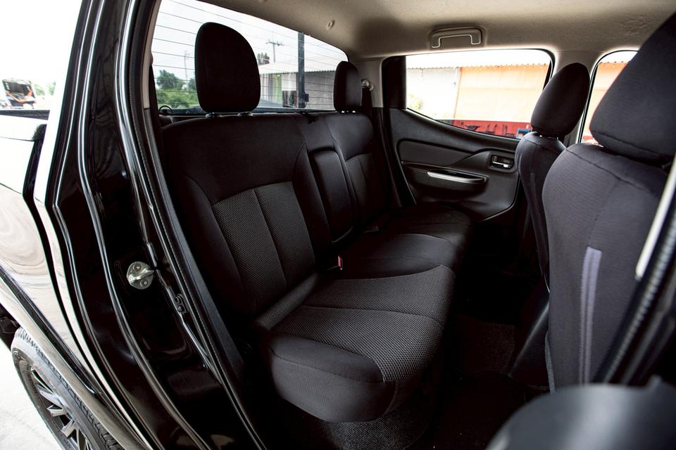 MITSUBISHI TRITON 2.4 MIVEC PLUS DOUBLE CAB 4x4 ปี 2016 สีดำ  14