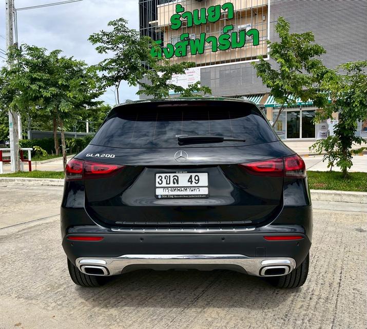 Benz GLA 200 Progressive (โฉมใหม่ล่าสุด) ปี 2021 จด 23 สภาพใหม่มากๆ
