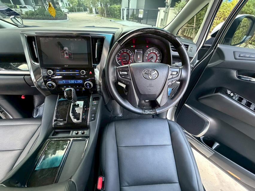 Toyota ALPHARD 2.5 SC PACKAGE ปี 2023 รถมือเดียว สภาพป้ายแดง กลิ่นใหม่ยังอยู่ 11