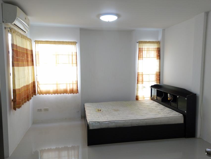 บ้านทาวน์โฮม2ชั้น 5