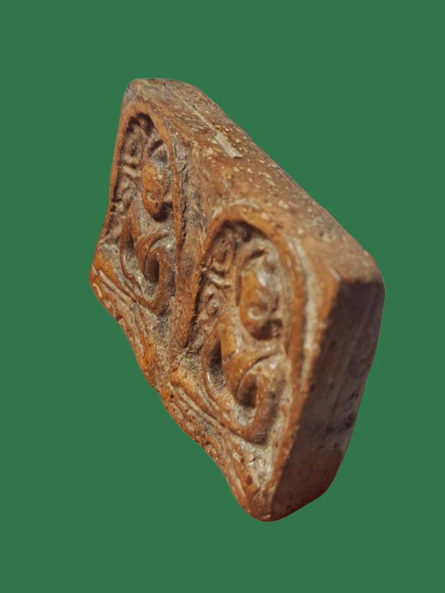 พระซุ้มกอตัดคู่ เปิดจ้า รูปที่ 2