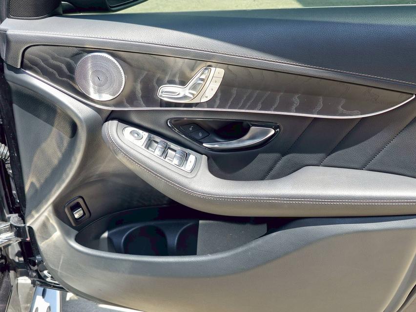 รหัสรถ BAC3406 ✨ Mercedes-Benz GLC 220d AMG Dynamic ปี 2020 ✨ 8
