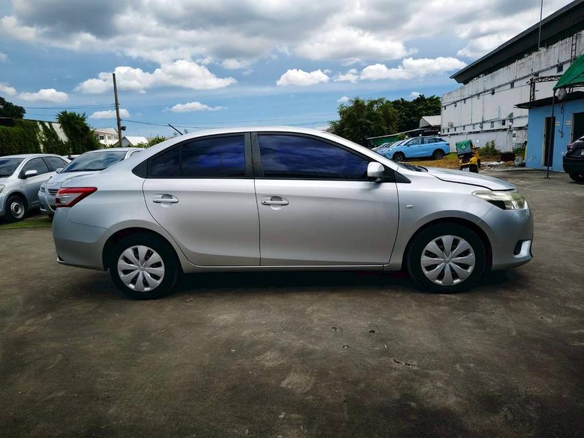 Toyota Vios 1.5 AT รถบ้านพร้อมใช้ออกรถได้ทุกอาชีพ