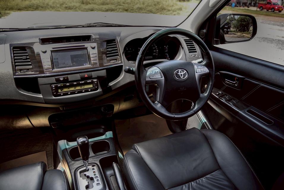 รหัสรถ CBL8671 TOYOTA FORTUNER 2.5 V AT 2014 15