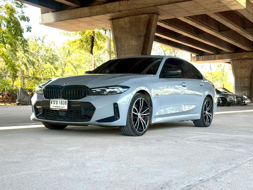 ขายรถ BMW 330e 2.0 M Sport ปี 2023 สีเทา เกียร์ออโต้ รูปย่อยที่ 3