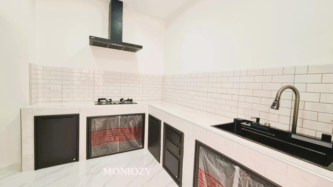 ให้เช่าทาวน์โฮม 3 ชั้น + ชั้นลอย สไตล์ Premium Townhome โครงการ EIGEN พระราม 9 – ศรีนครินทร์ 20