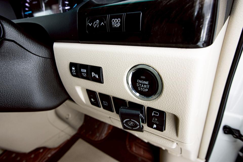 รหัสรถ 1D221 🚐 TOYOTA ALPHARD 3.5 V6 ปี 2014 16