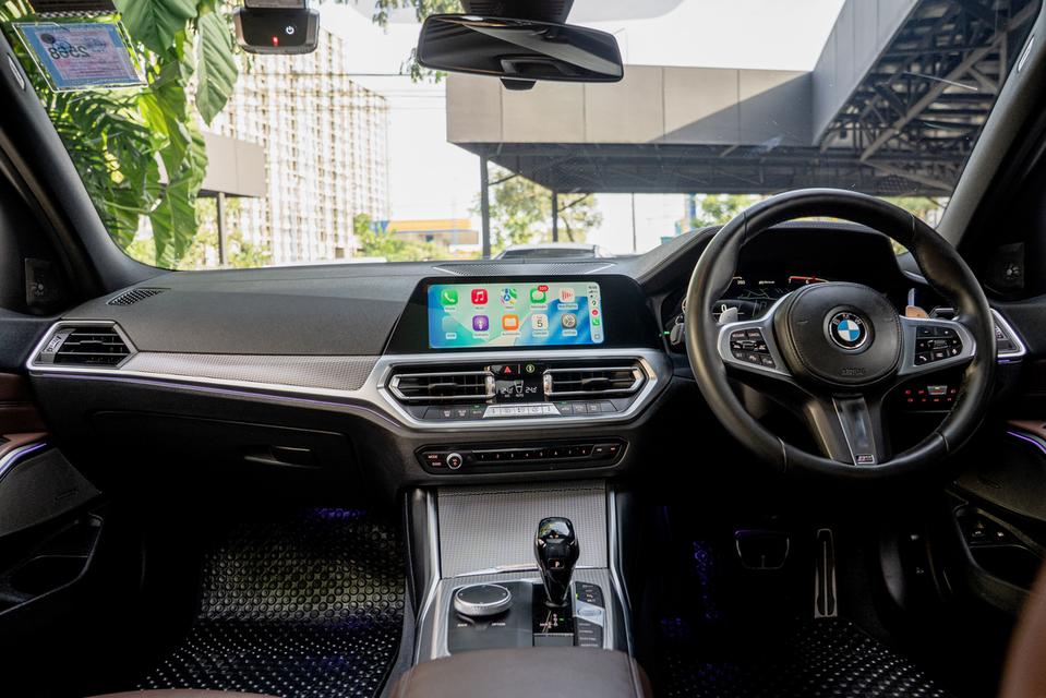“BMW 330e M Sport Plug-in Hybrid” ปี 2022