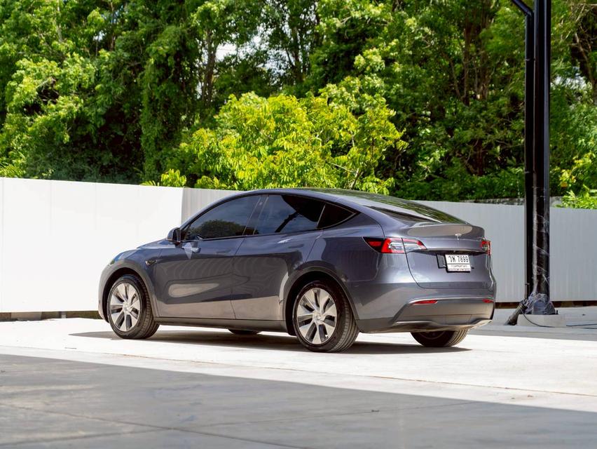 Tesla Model Y Rear-Wheel Drive 2022 จด 2023