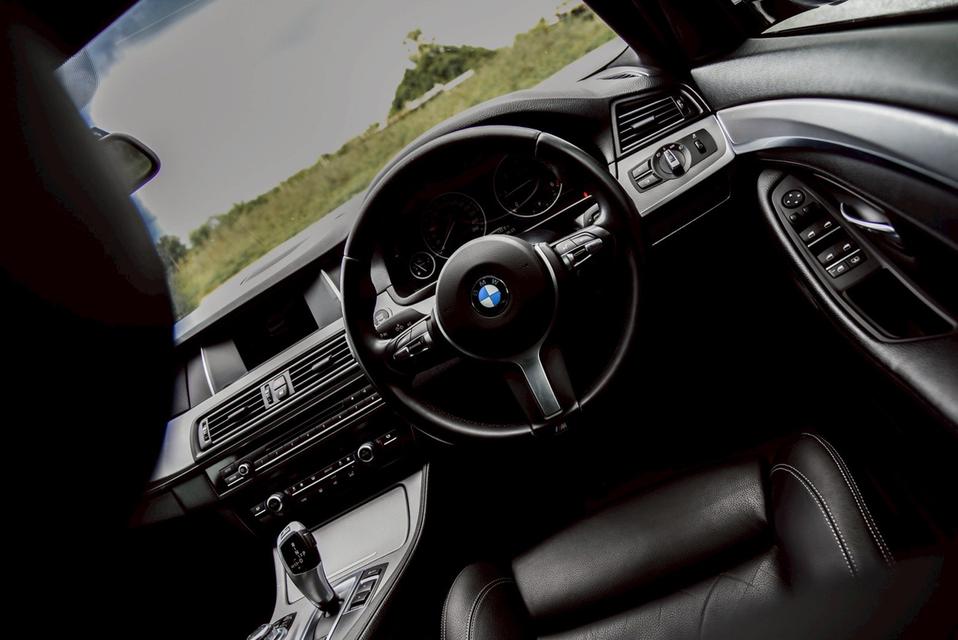 BMW 520D M-Sport AT 2016 รถสวย เจ้าของดูแลดีมาก ขับดีมาก 9