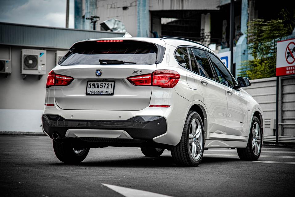 (แจ้งรหัสรถ CBL5721) BMW X1 sDrive18d M Sport 2.0 F48 AT 2017 รูปที่ 6