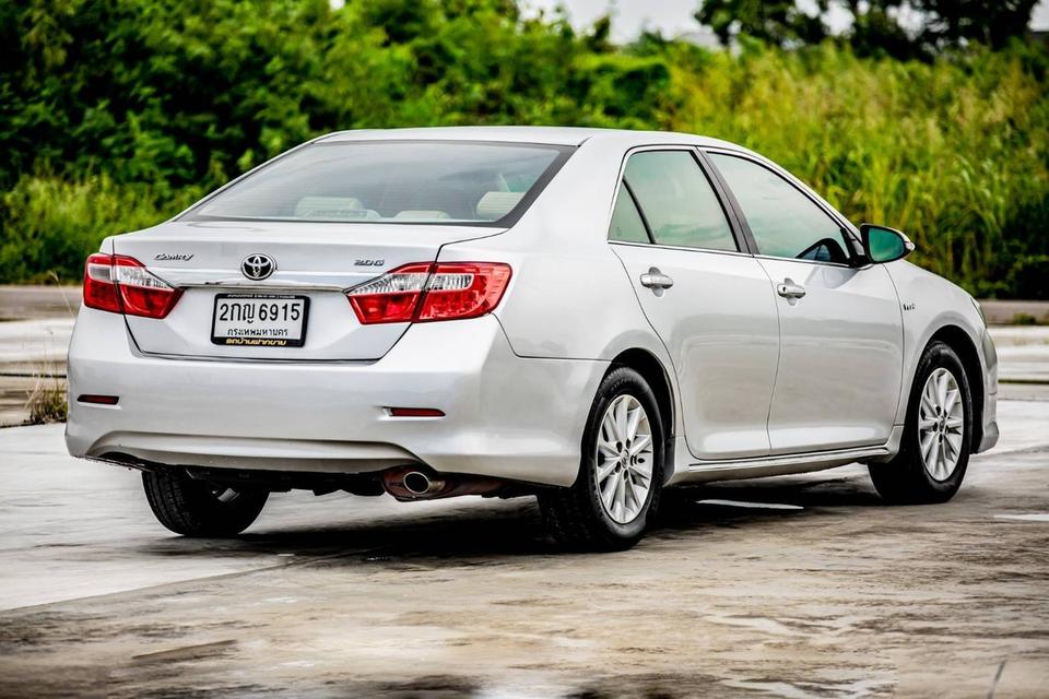 Toyota Camry 2.0G ปี 2013 สีบรอนซ์ มือเดียวป้ายแดง 4