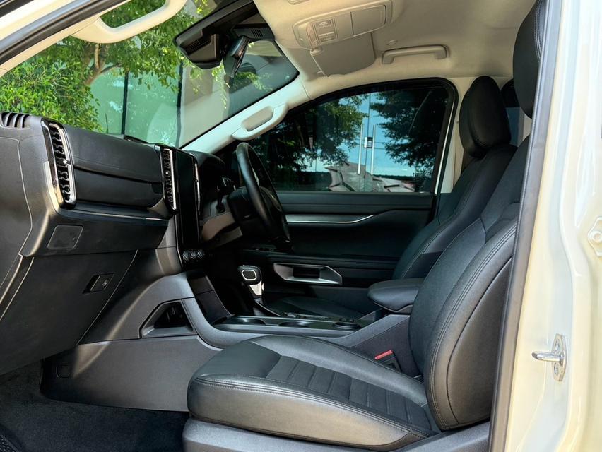 2023 FORD EVEREST 2.0 TURBO SPORT รถมือเดียวออกป้ายแดง รถวิ่งน้อย เข้าศูนย์ทุกระยะ ไม่เคยมีอุบัติเหตุครับ 13